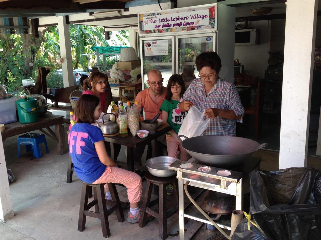 The Little Lopburi Village Exteriör bild