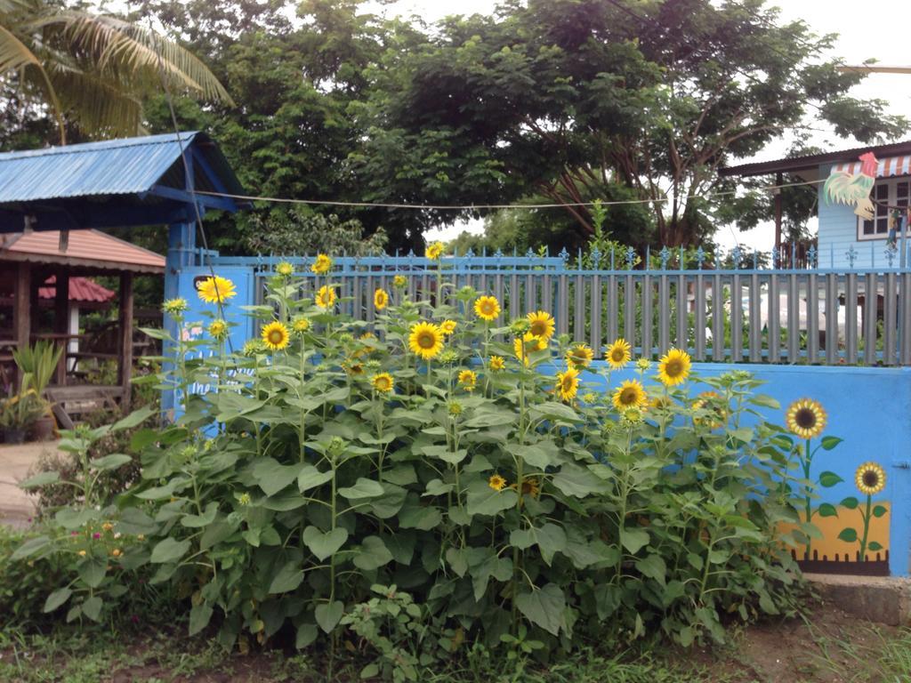 The Little Lopburi Village Exteriör bild