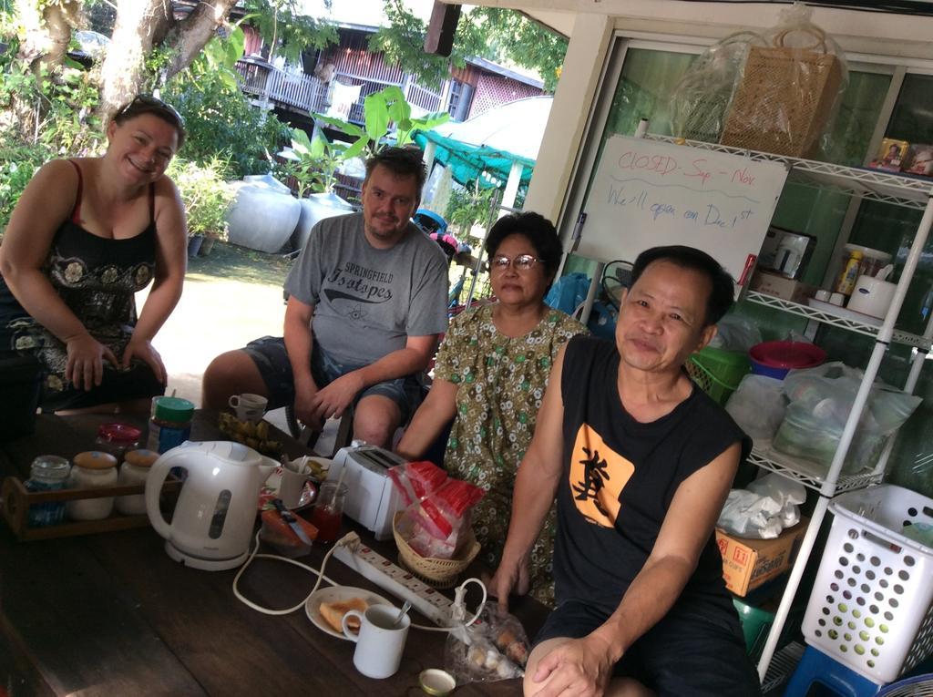 The Little Lopburi Village Exteriör bild